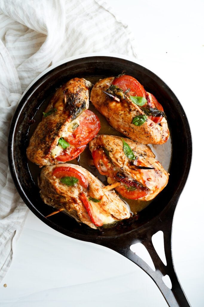 Pollo Caprese Relleno Balsámico | saborinspirado.com
