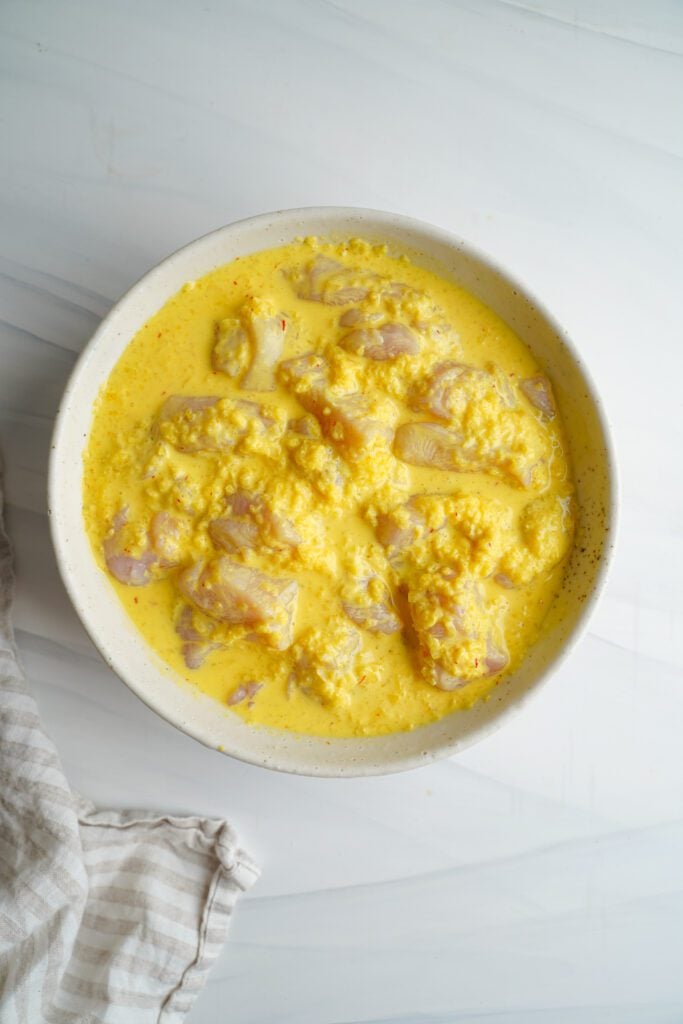 Cubos de pollo para marinar | saborinspirado.com