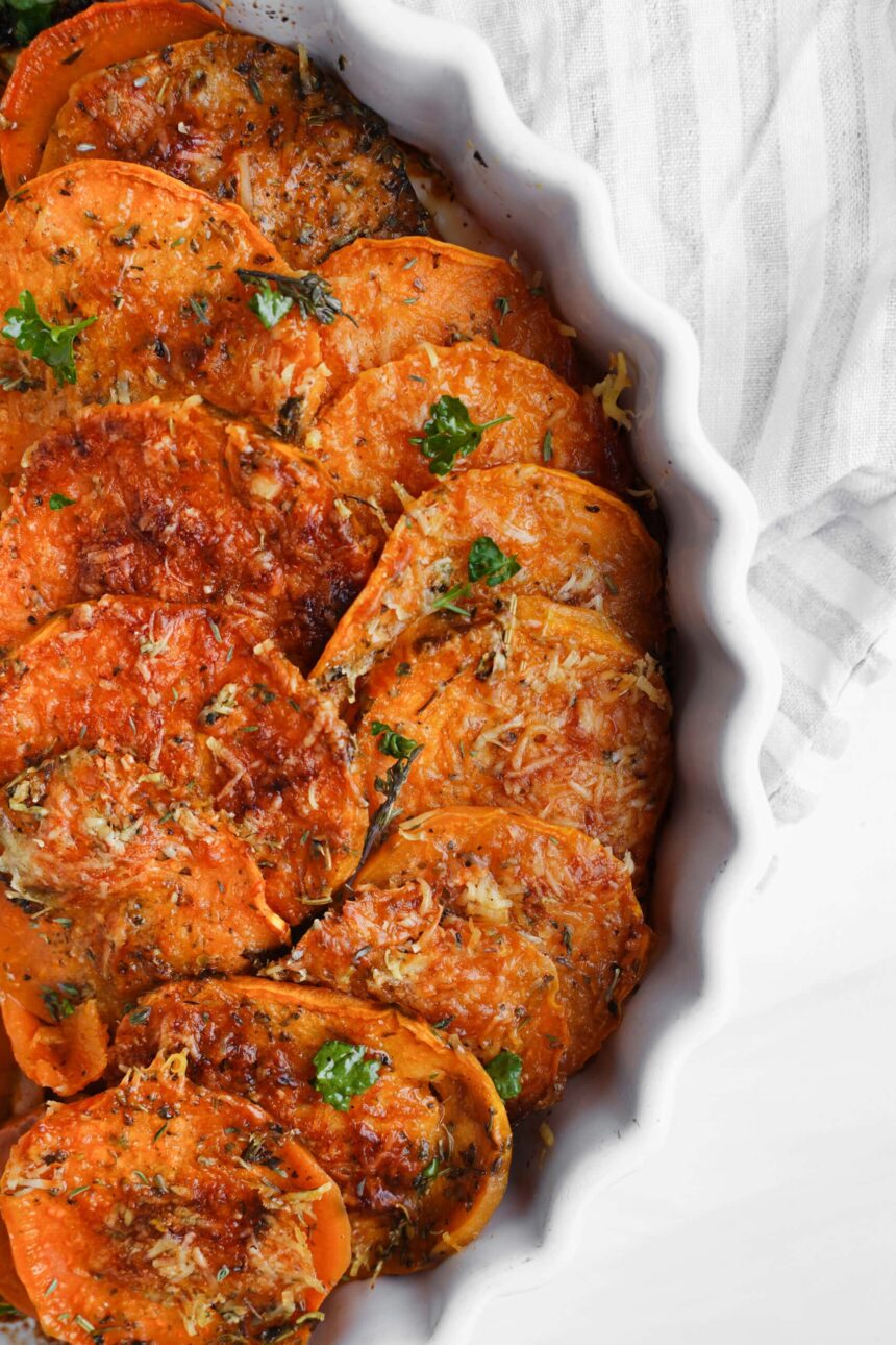 Batatas Asadas al Horno con Parmesano y Mantequilla de Ajo